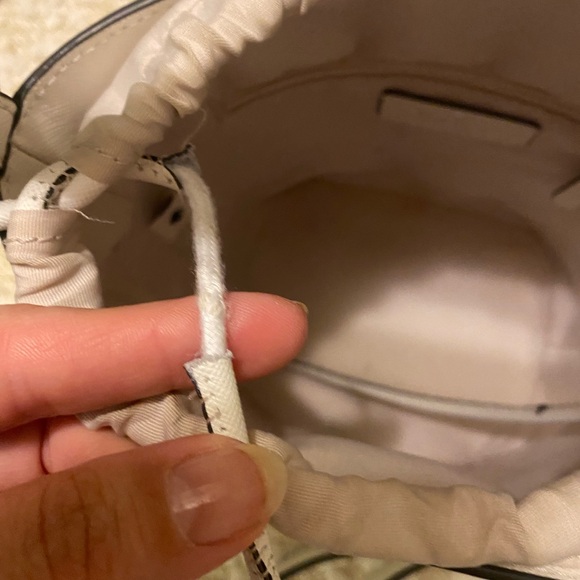 Kate spade bucket purse and wallet. - Picture 2 of 16